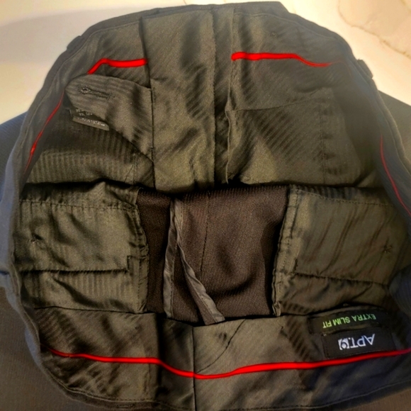 Apt. 9 Black Dress Pants - 32 x 32 - Extra Slim Fit - Picture 4 of 4